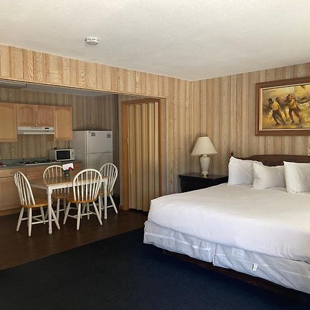 Saddle & Surrey Motel Estes Park Phòng bức ảnh