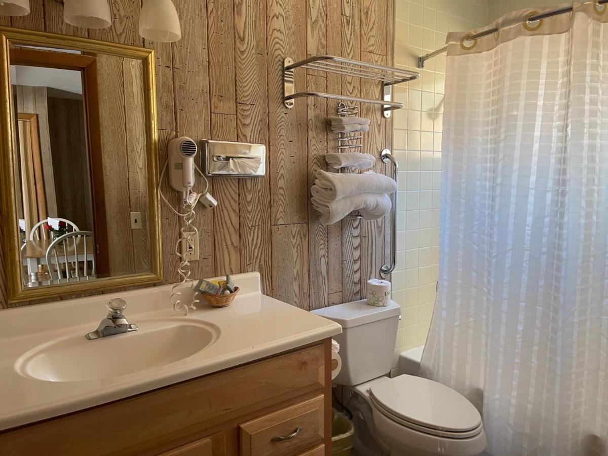 Saddle & Surrey Motel Estes Park Phòng bức ảnh