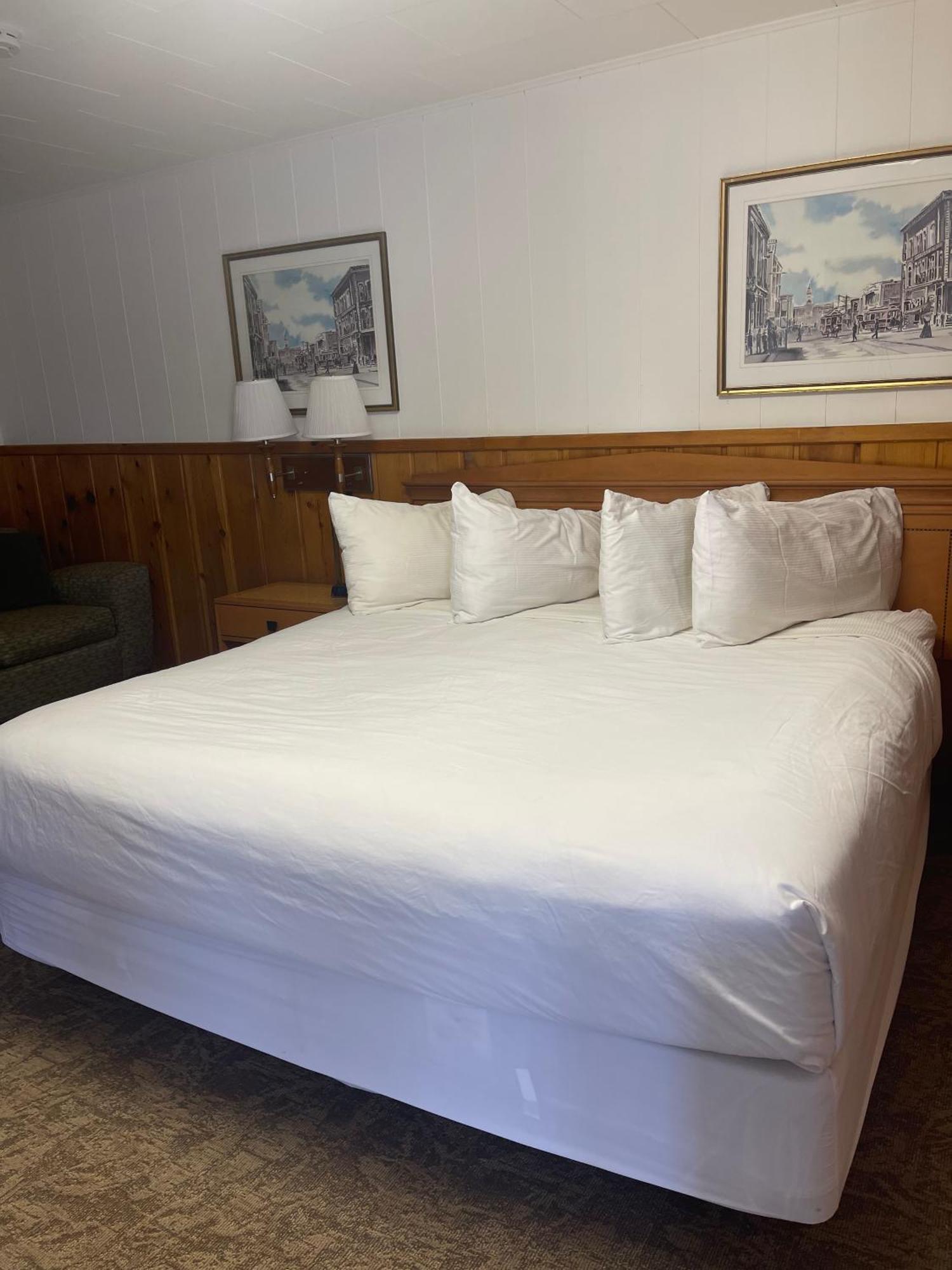 Saddle & Surrey Motel Estes Park Phòng bức ảnh