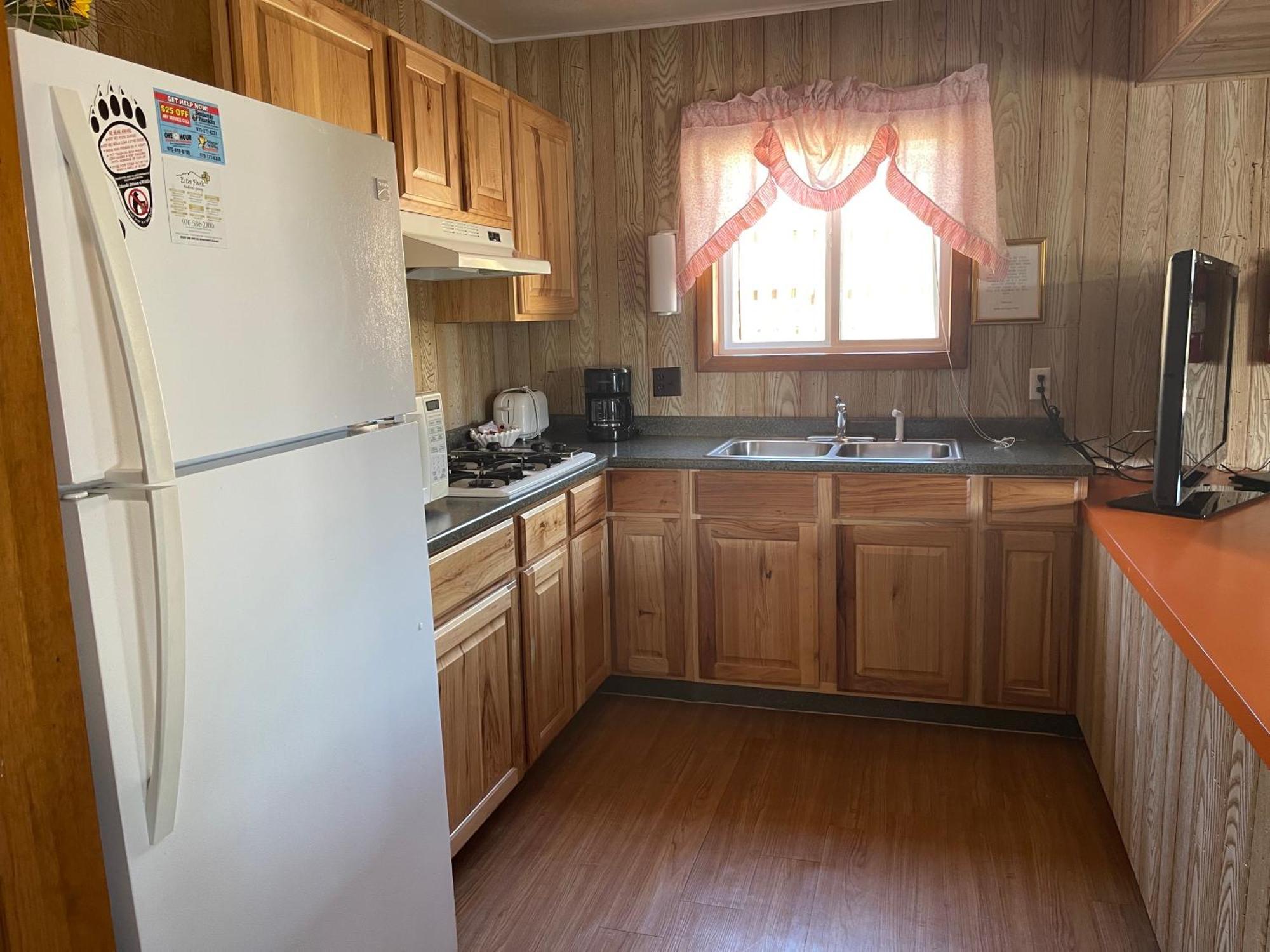 Saddle & Surrey Motel Estes Park Phòng bức ảnh